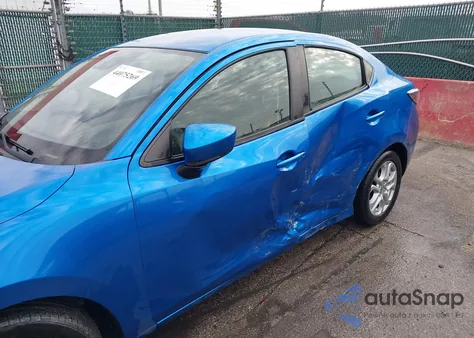 2016 Scion Ia z USA, uszkodzony, nr VIN 3MYDLBZV5GY138718